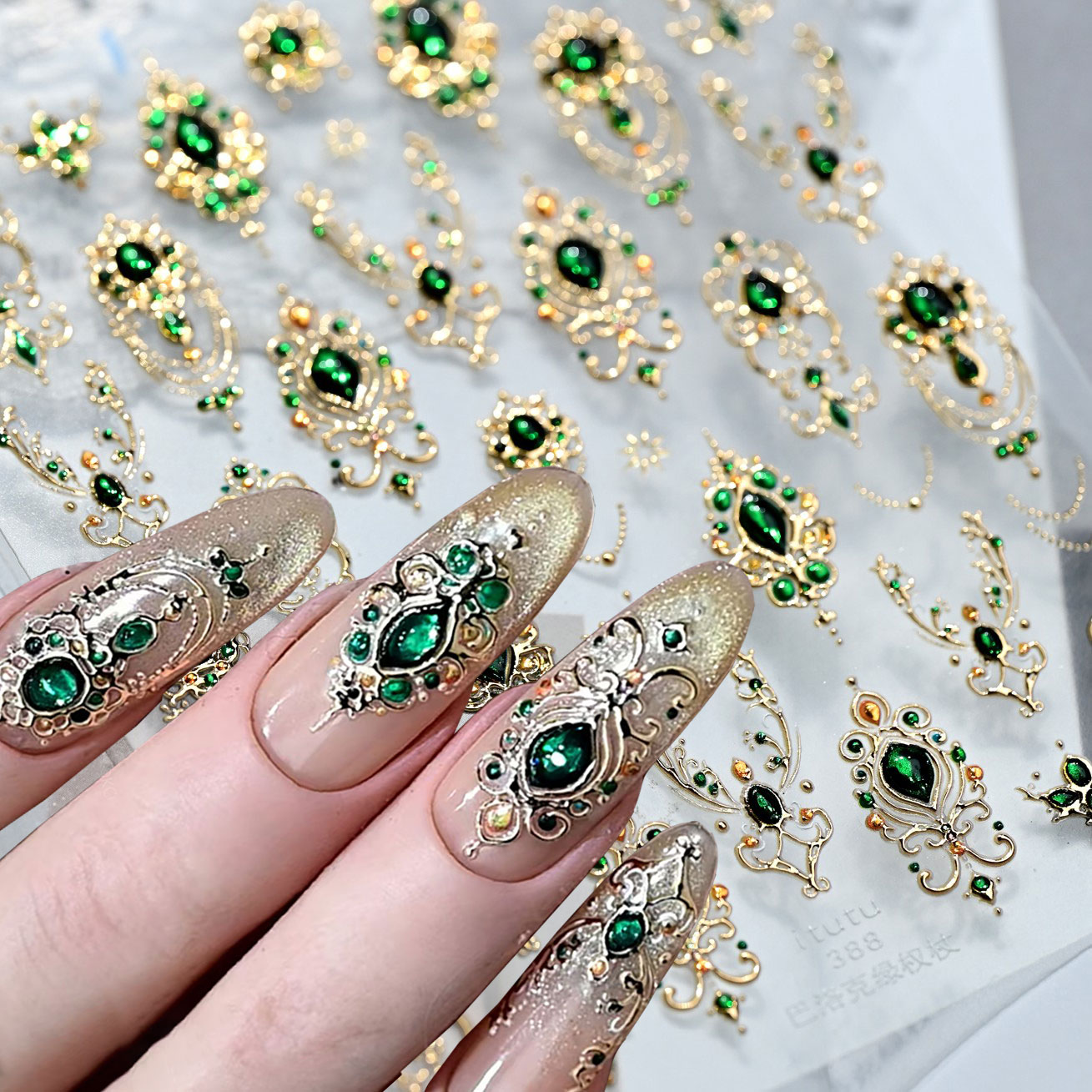 Pietre preziose di smeraldo in - Nail Art Emerald Green recensione e prezzo