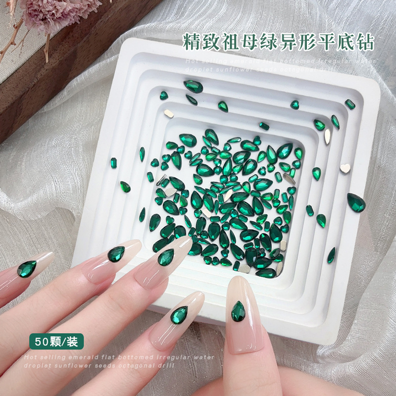 50 pezzi verde scuro con retro - Nail Art Emerald Green recensione e prezzo