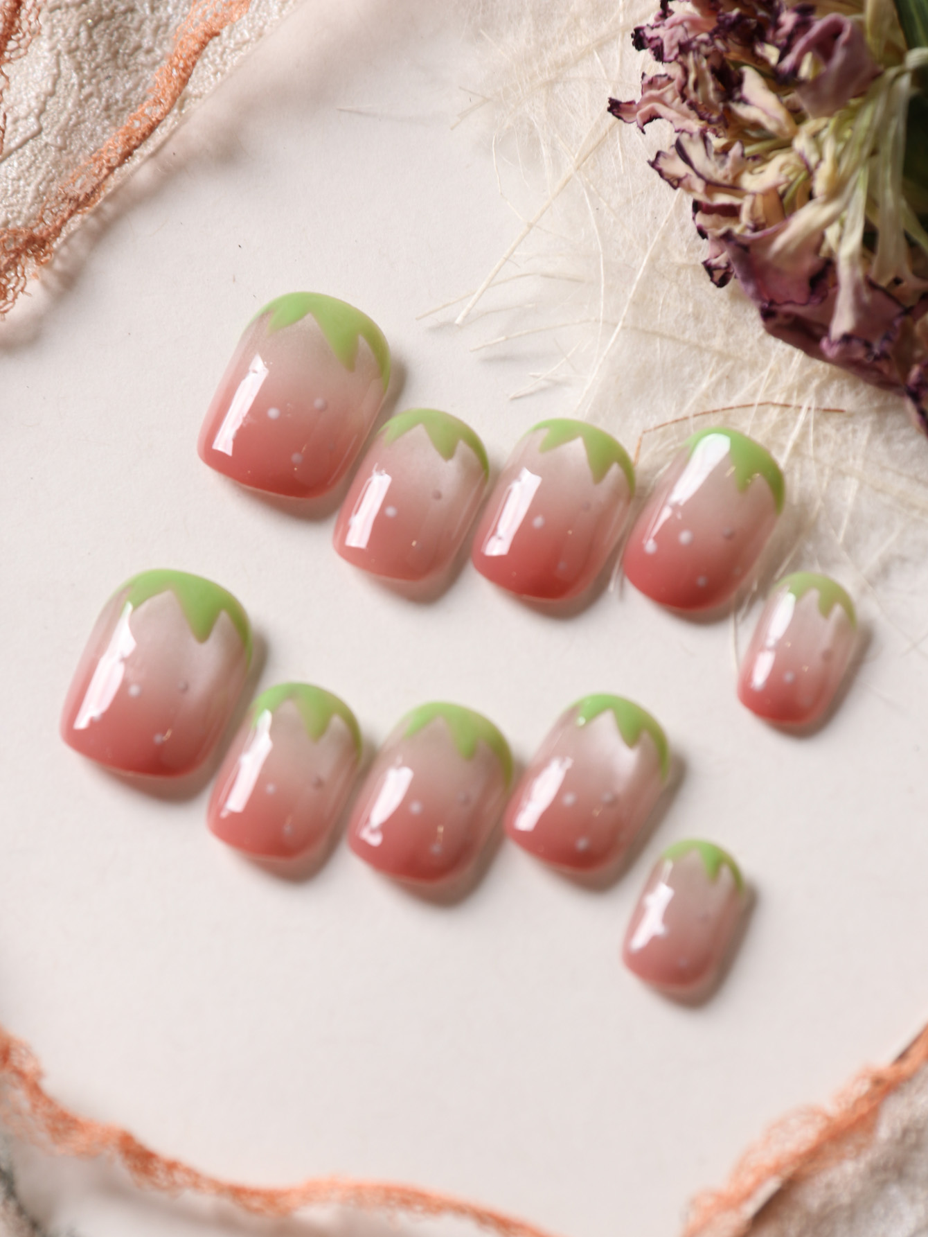 10 Pezzi Unghie Finte Corte Ro - Nail Adhesive Tab recensione e prezzo